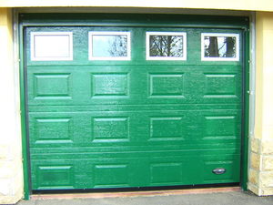 Lacado en cualquier color  ral (cara exterior)